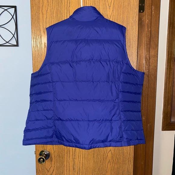 SOLD Lands End Down Filled Vest - Picture 3 of 3